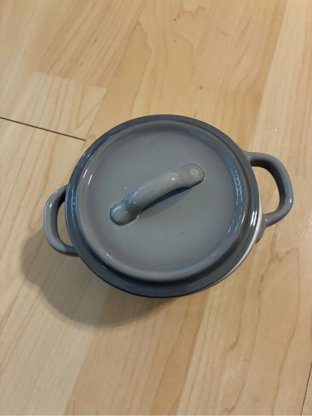 Vintage La Marque 84 4” mini Sur La Table cocotte Ceramic Gray Round With Lid
